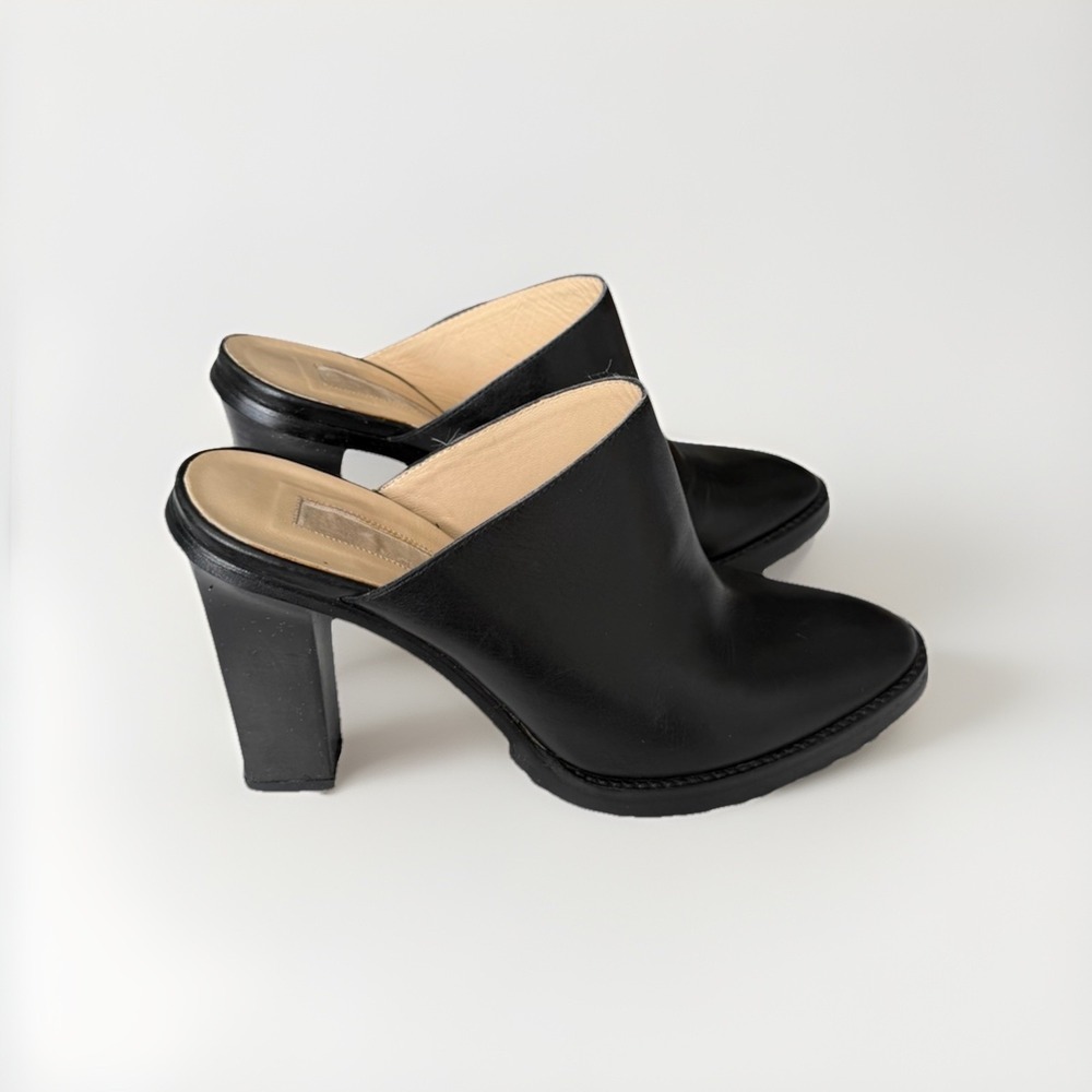 Michael Kors Black Leather Mule Heels Clogs Made In Italy Size 7 US